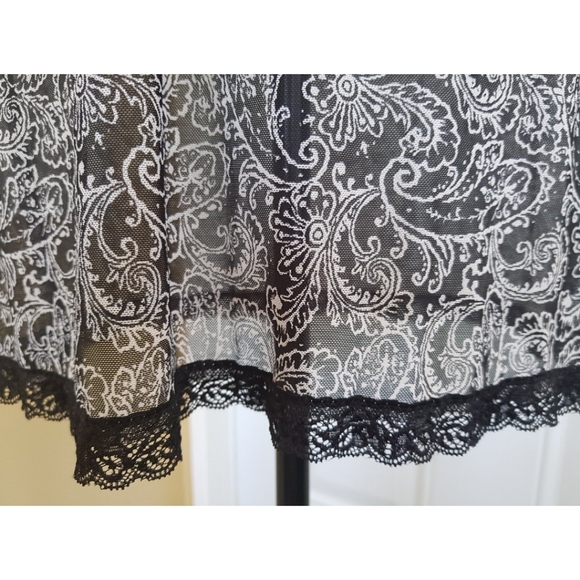 Marilyn Monroe Intimates Chemise - Picture 7 of 16